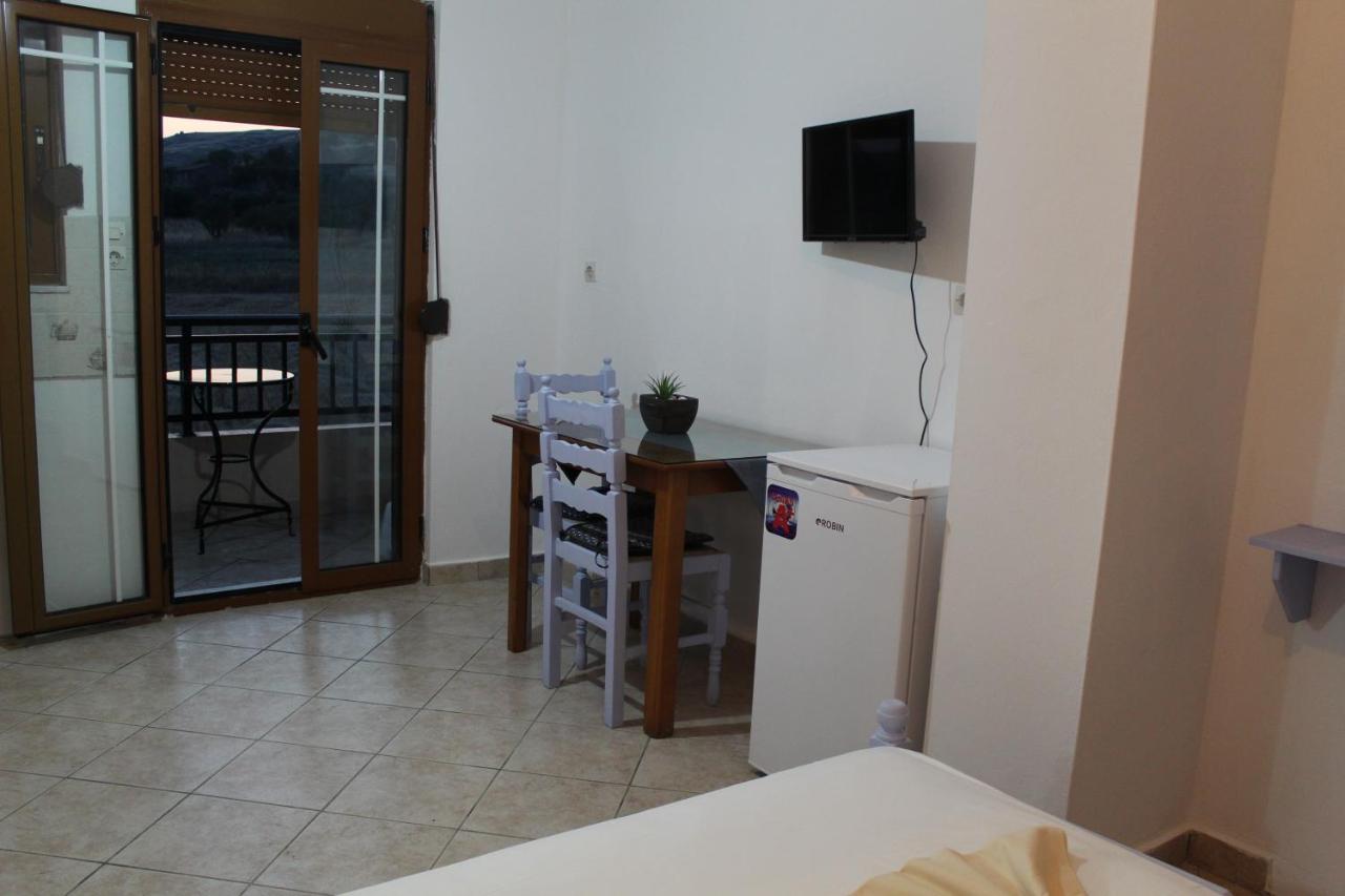 Vakis Apartments 2 Romanon المظهر الخارجي الصورة